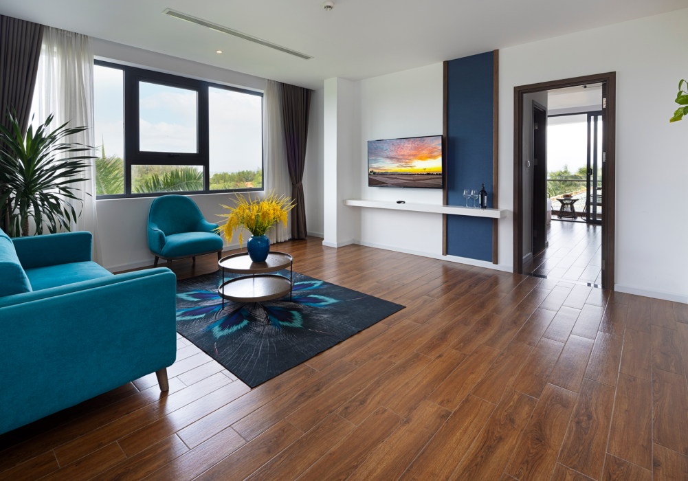 Family Suite 1 1